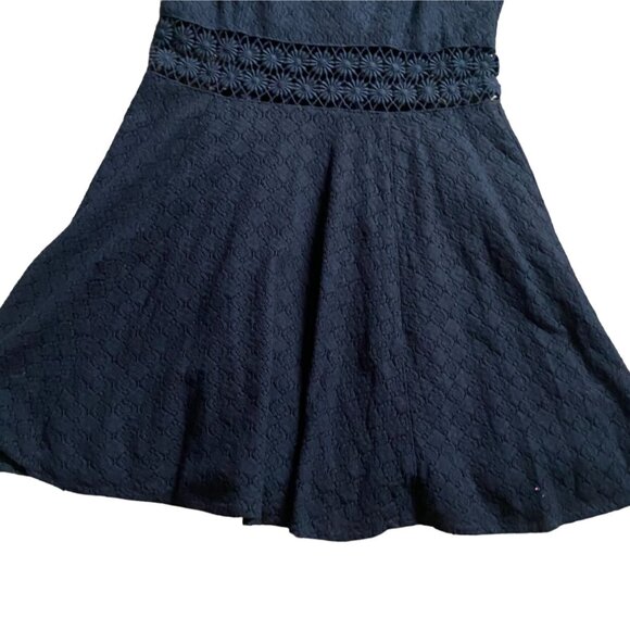 Free People Lace Daisy Eyelet Waist Cut Out Mini Dress-Black-Size 10-GUC - Picture 4 of 9